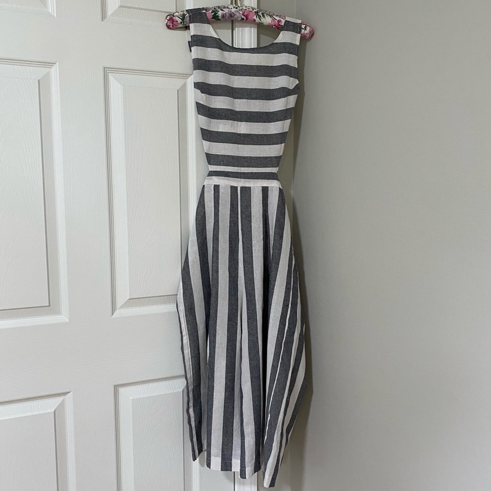 Stripe jumpsuit with waist side slit
